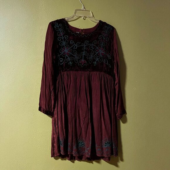 Sacred Threads Boho Embroidered Velvet & Rayon Tunic Dress – One Size - Picture 1 of 6